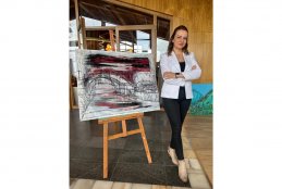 Doç. Dr. Reyhan Uludağ Eraslan, Rize'deki Keşan Defilesi ve Resim Sergisinde Davetli Sanatçı Olarak Yer Aldı